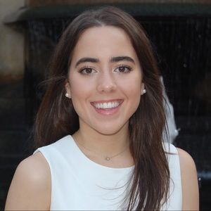 Meet your Posher, Elizabeth